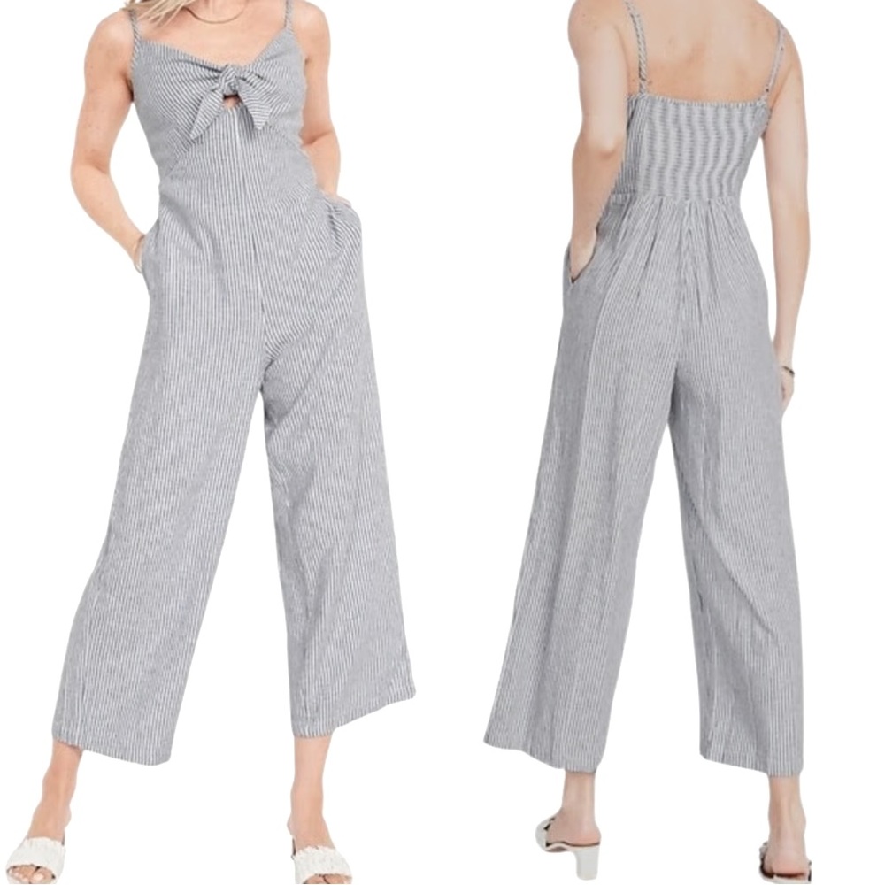 Old Navy Blue Striped Smocked Cropped Knotted Linen-Blend Jumpsuit. Sz L. NWT